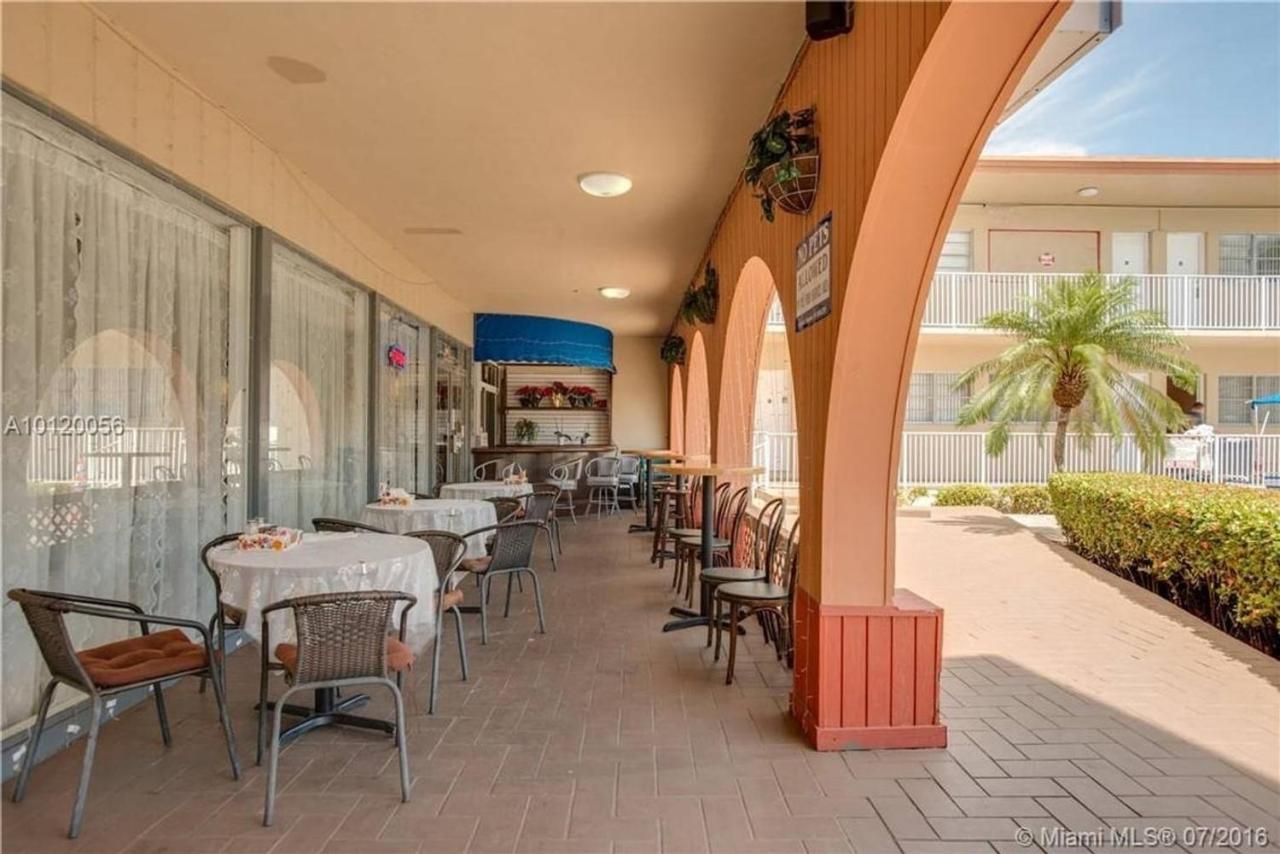 Private Hallandale Beach Studio Wbath Walking Distance To The Beach Pool Free Parking Eksteriør bilde